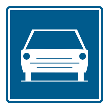 Blauw vierkant bord met een witte auto van voren: begin van een autoweg